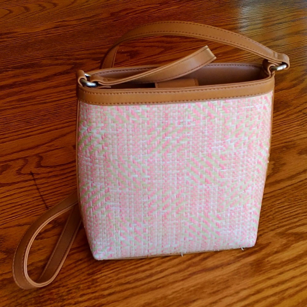 NWOT Fossil Pink & White Straw Crossbody Purse